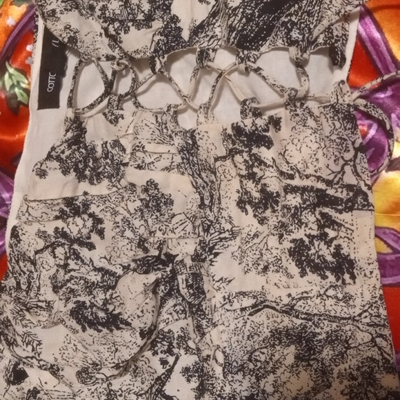 Crop-top - Picture 2 of 2